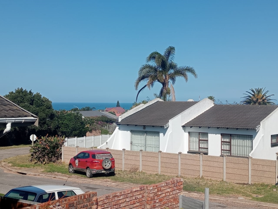 3 Bedroom Property for Sale in Wavecrest Eastern Cape